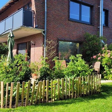 Ferienwohnung Leuchtturm - Haus Seeschwalbe Schillig Bagian luar foto